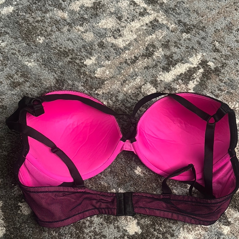 Strappy Pink and Black Women's Push Up Bra - Picture 3 of 3